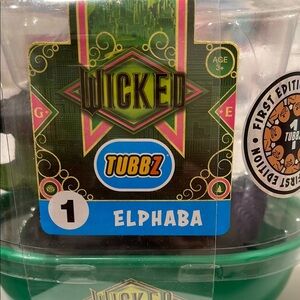 Green Party Favors with Decorative Elements